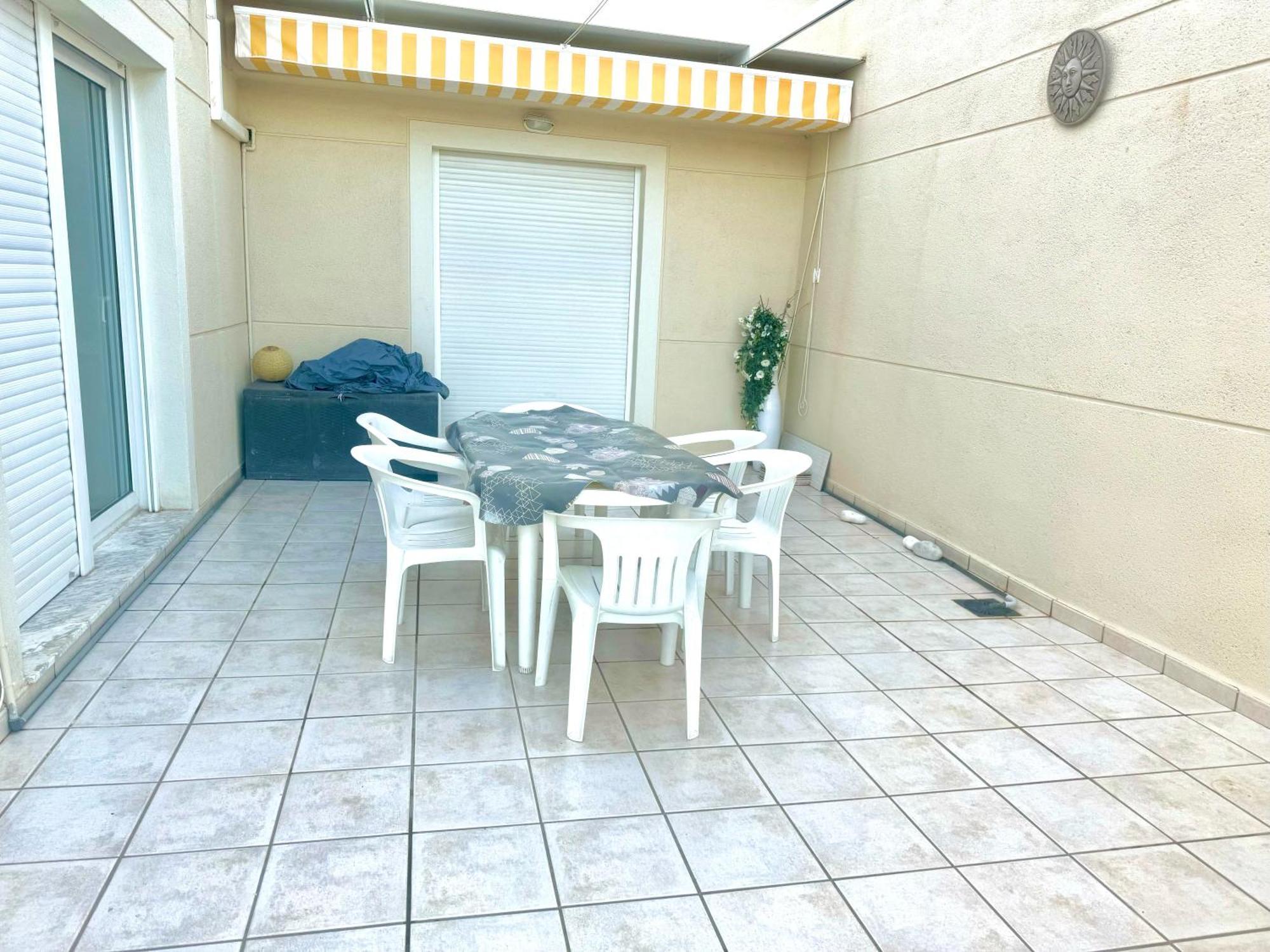 Rosaleda Locdenia Apartment ภายนอก รูปภาพ