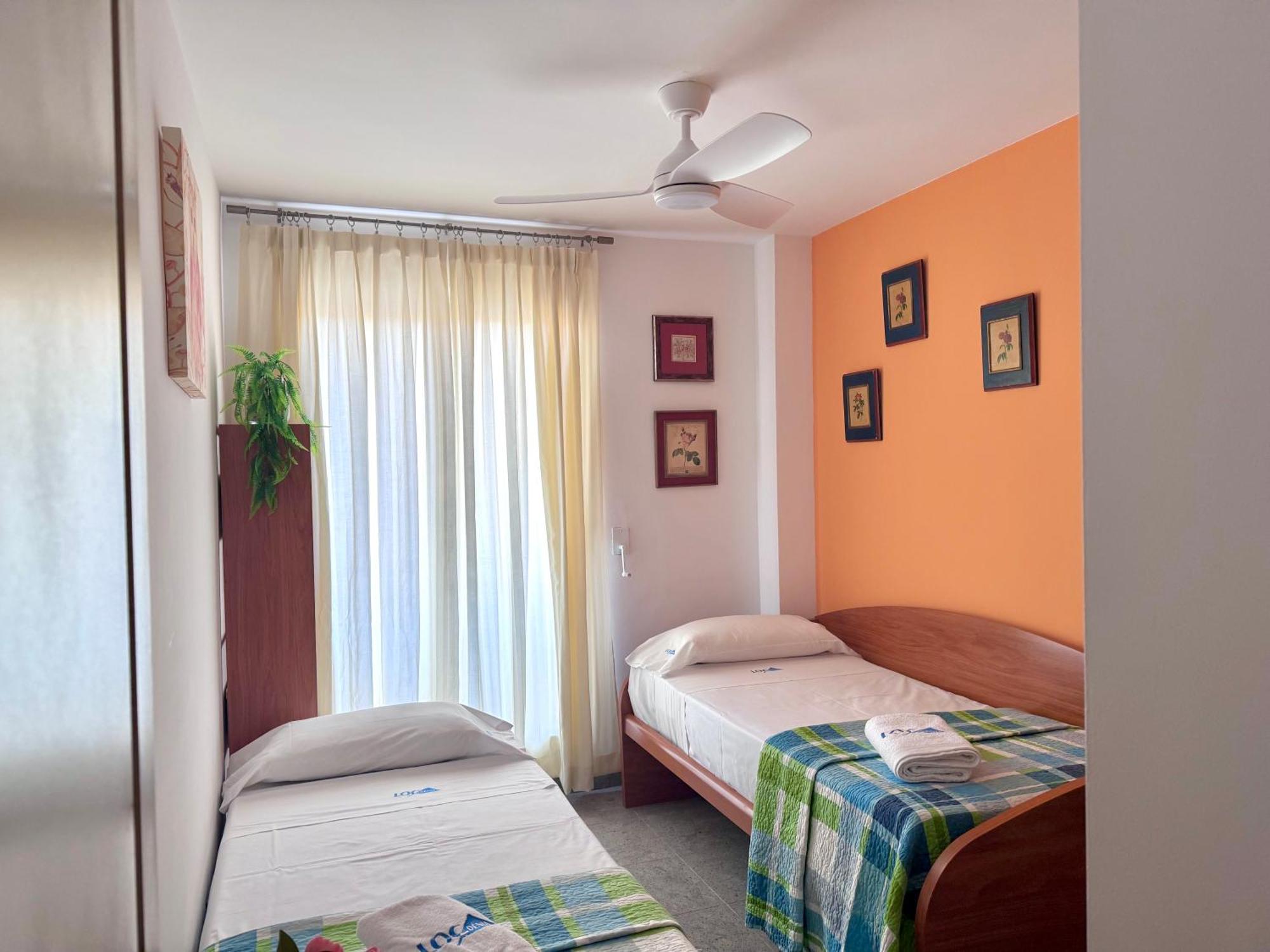 Rosaleda Locdenia Apartment ภายนอก รูปภาพ