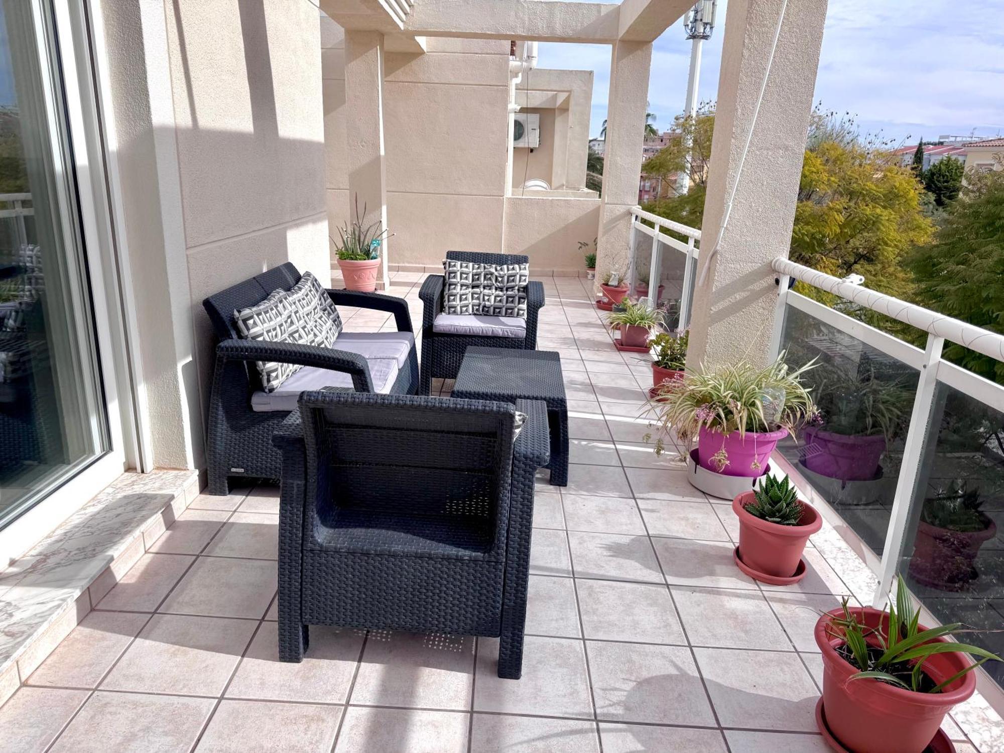 Rosaleda Locdenia Apartment ภายนอก รูปภาพ